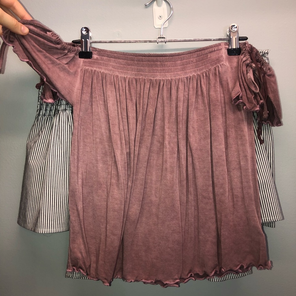 American Eagle off the shoulder top